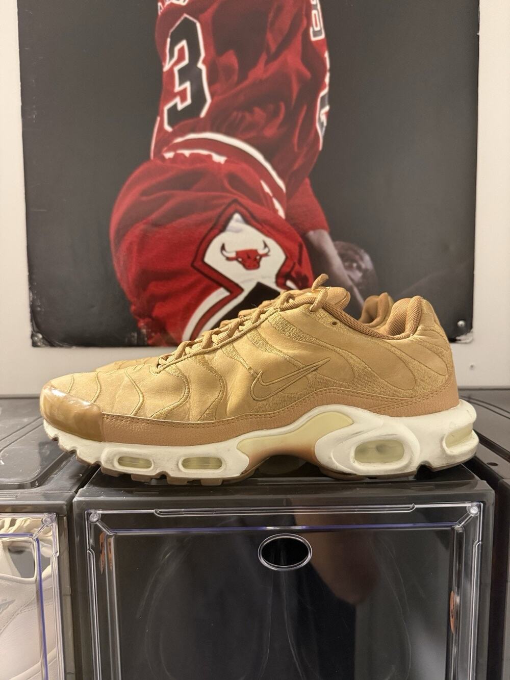 Nike Air Max Plus TN Wheat Flax Gold AH9697-201 Men's Size 13 No Box
